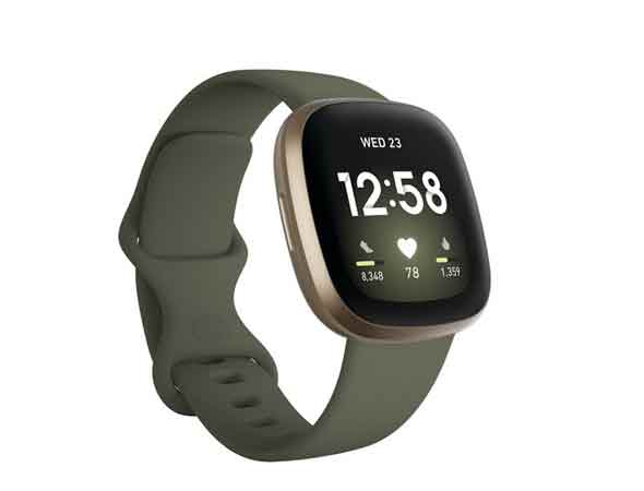 Fitbit Versa 4