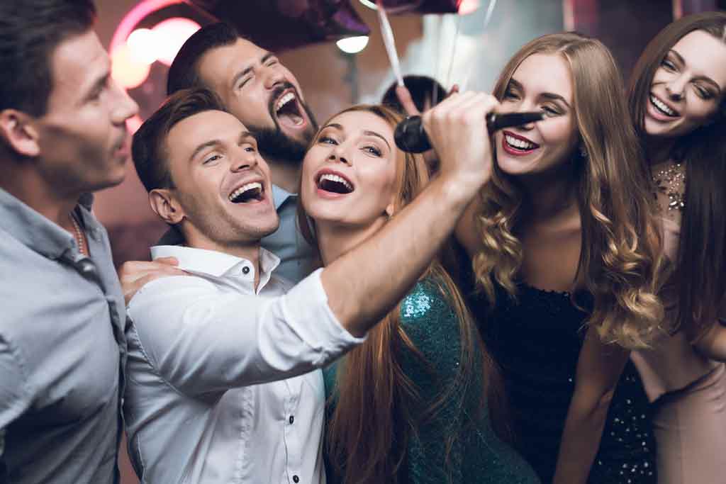 You are currently viewing Sing Your Heart Out: TONOR Karaoke Machine for Adults – The Ultimate Review