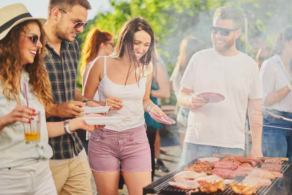 You are currently viewing Grill Like a Boss: Char-Griller 2137 Outlaw Charcoal Grill Review Reveals the Secret to Perfect BBQ