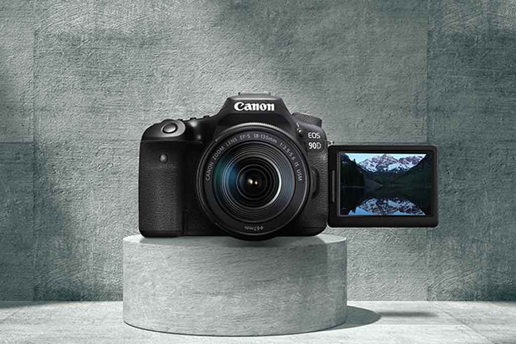 Read more about the article Photography Redefined: Unlock Your Potential with the Canon 90D