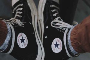 Read more about the article Comprehensive Review: Converse Unisex-Adult CTAS Lift Hi Sneaker