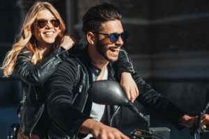 Read more about the article Ride in Style: FLAVOR Men’s Brown Leather Motorcycle Jacket Review