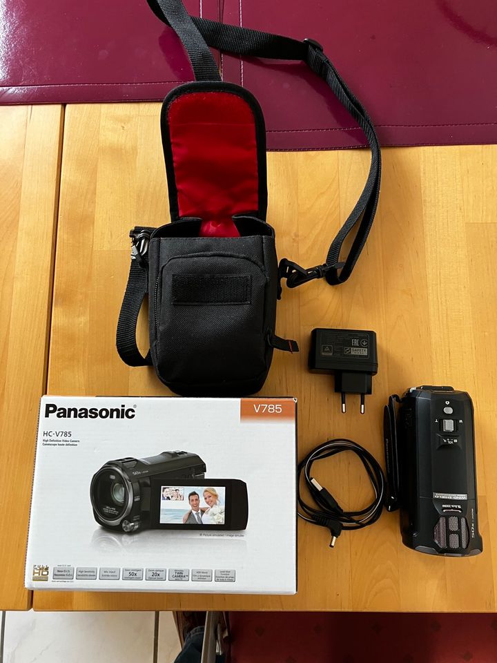 Panasonic HC-V785 Review