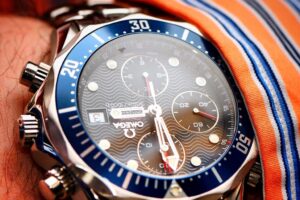 Read more about the article Omega Seamaster  Review