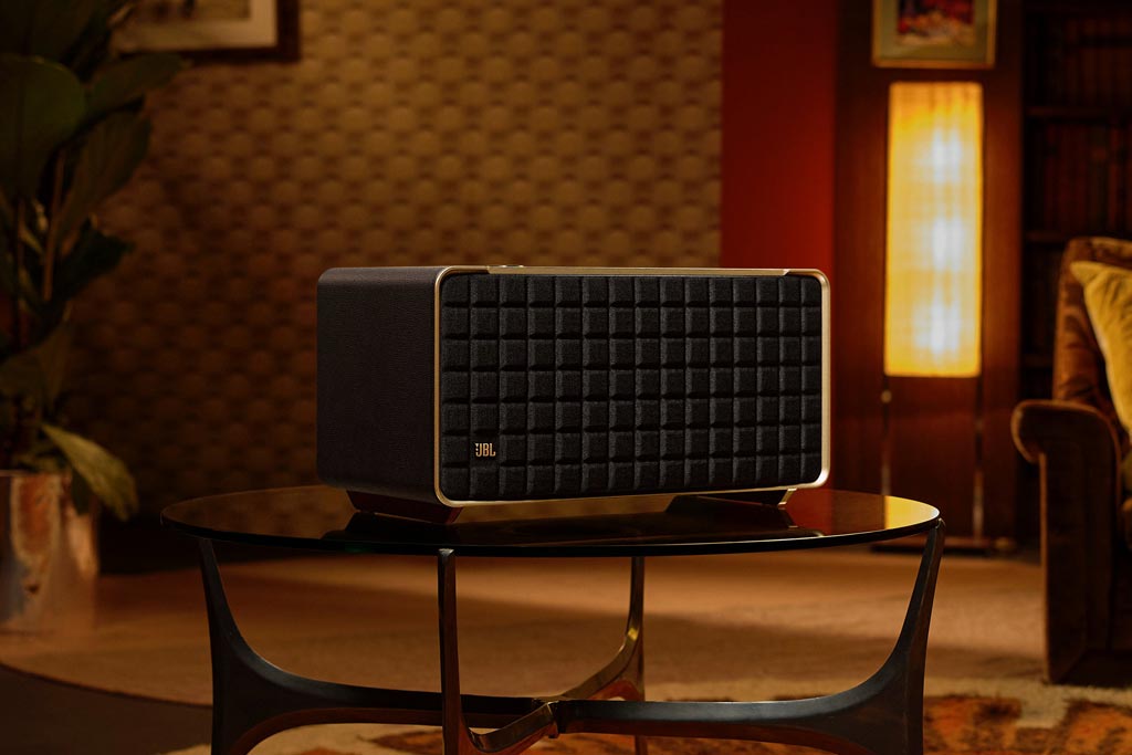 You are currently viewing JBL Authentics 300 Review: A Deep Dive into Premium Sound